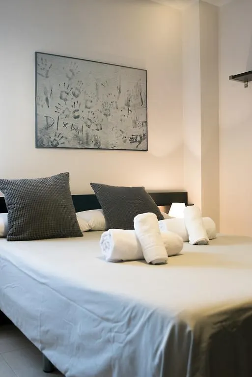 Holi-Rent Evangelista Apartment Seville
