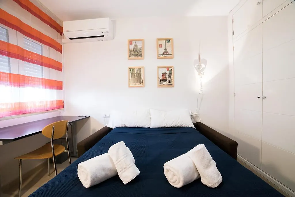 Holi-Rent Evangelista Apartment Seville